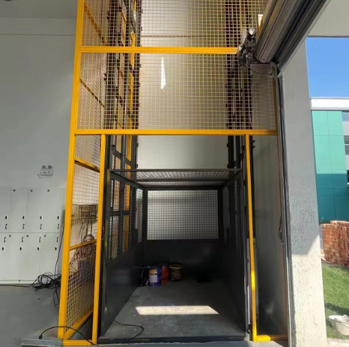 大连导轨式升降机助力物流园破解运输难题